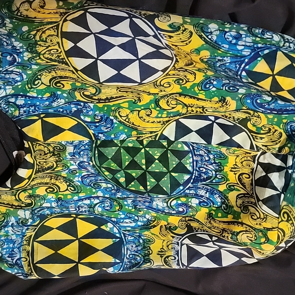 NWT Colorful Patterned Hippie Style Crossbody Bag - Picture 3 of 5